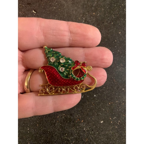 Eisenberg Christmas Enamel Brooch Rhinestone Tree in Sled with Wreath - Picture 8 of 10
